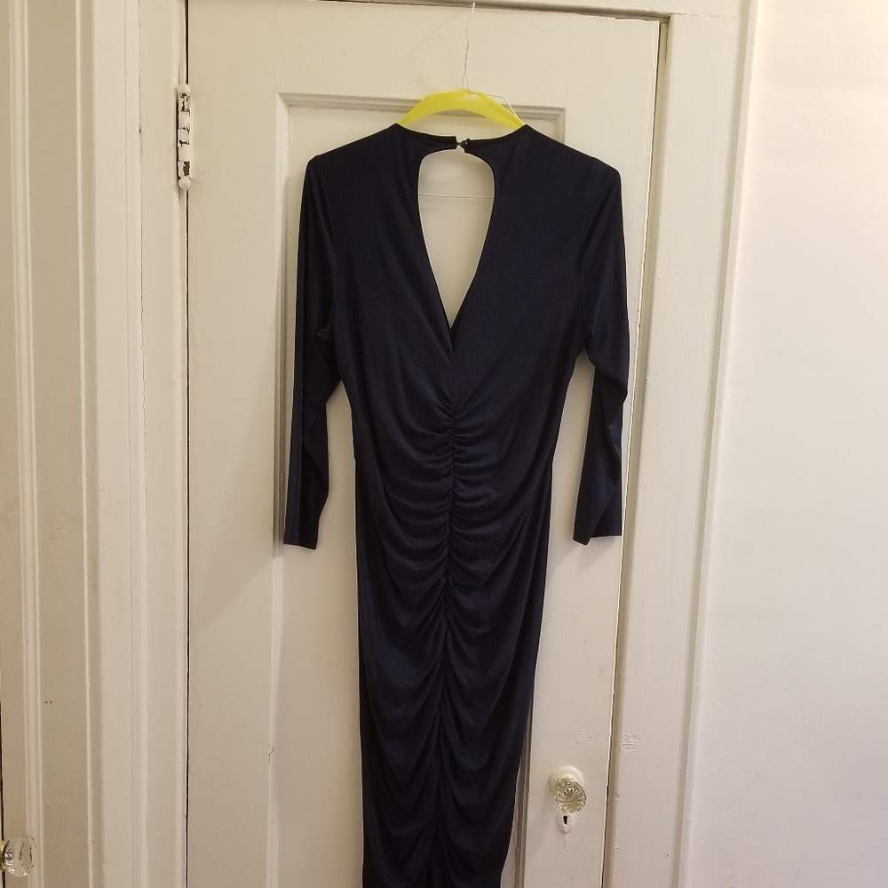 Dress - Picture 2 of 4